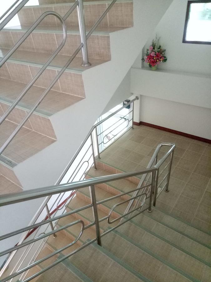 Yamjan Place Surat Thani Extérieur photo